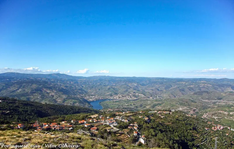 The view from the Boa Vista viewpoint over the valley and the villages below